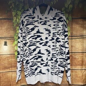 🆕 Boutique Hooded Sweater